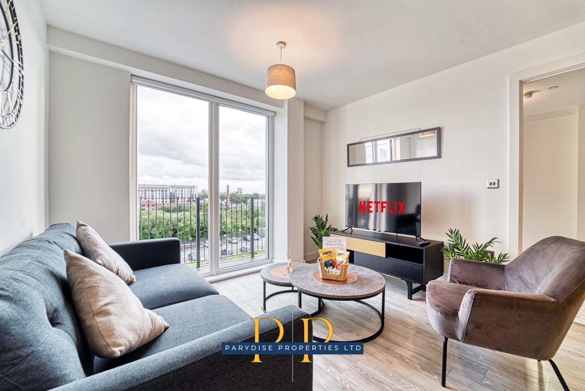 The Middlewood Plaza Suite - By Parydise Properties - Business Or Leisure Stays, Central Location, Sleeps 4, Salford Mánchester Exterior foto